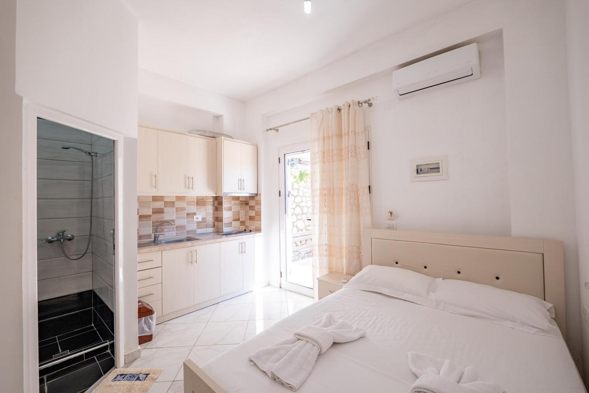 Vila Celi Sarandë Exterior foto