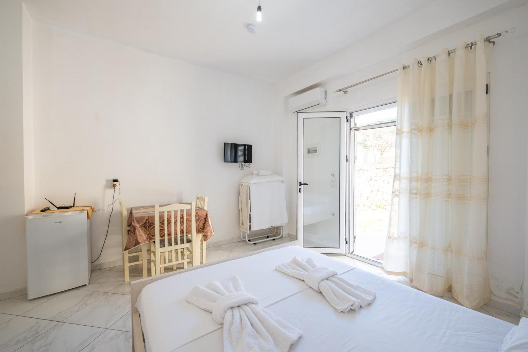 Vila Celi Sarandë Exterior foto