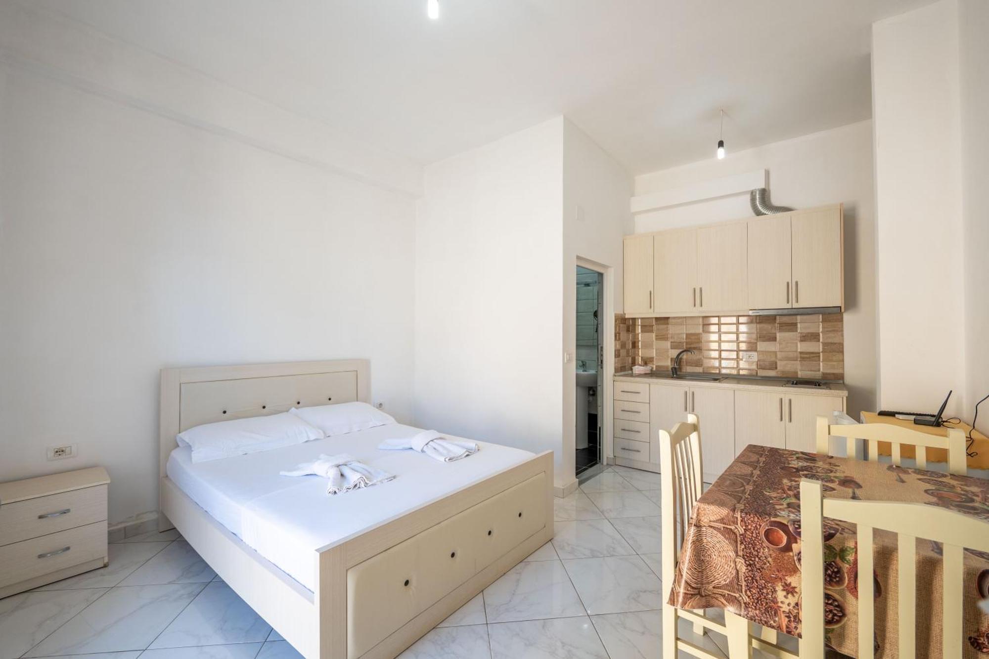 Vila Celi Sarandë Exterior foto
