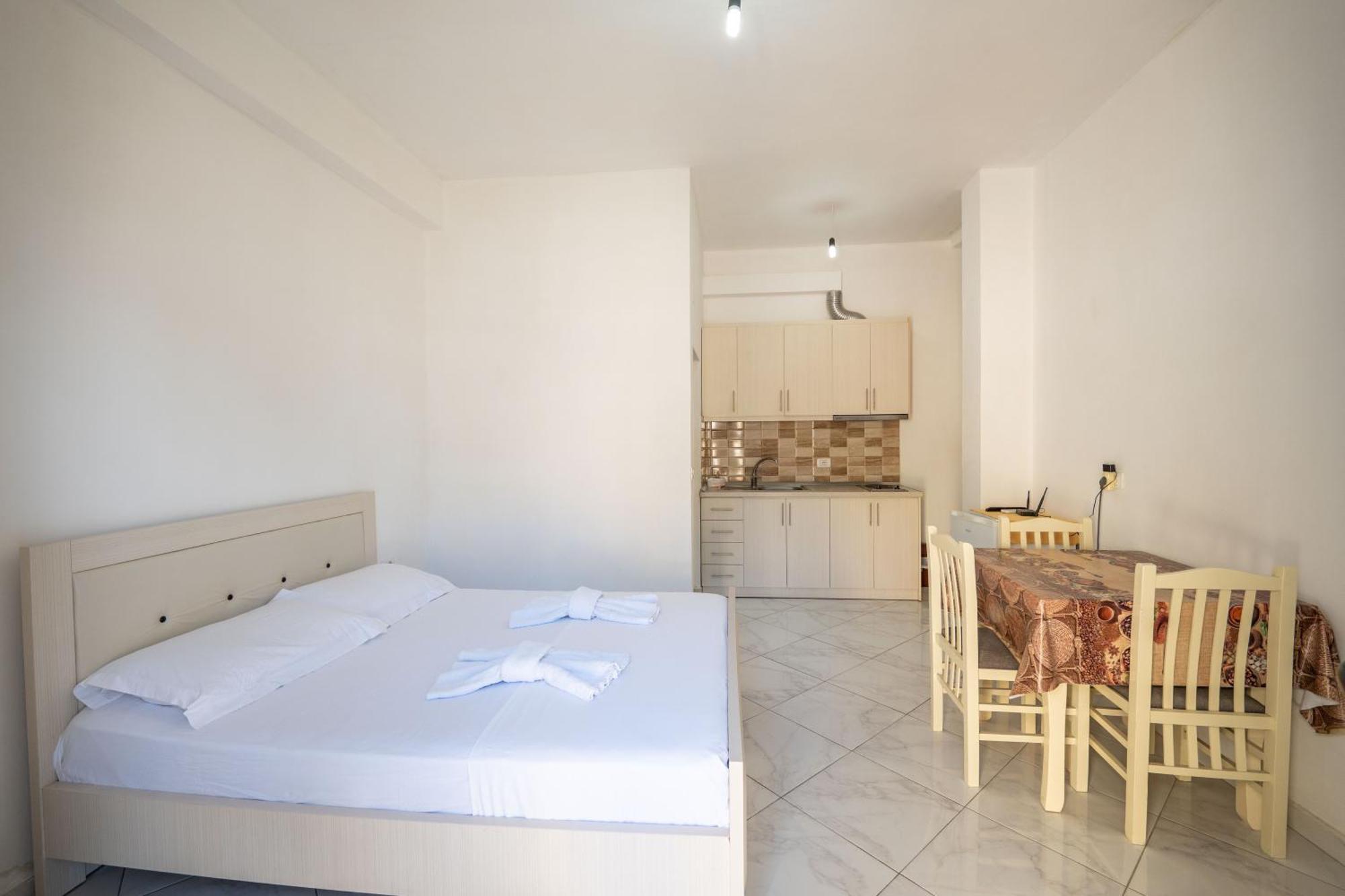 Vila Celi Sarandë Exterior foto