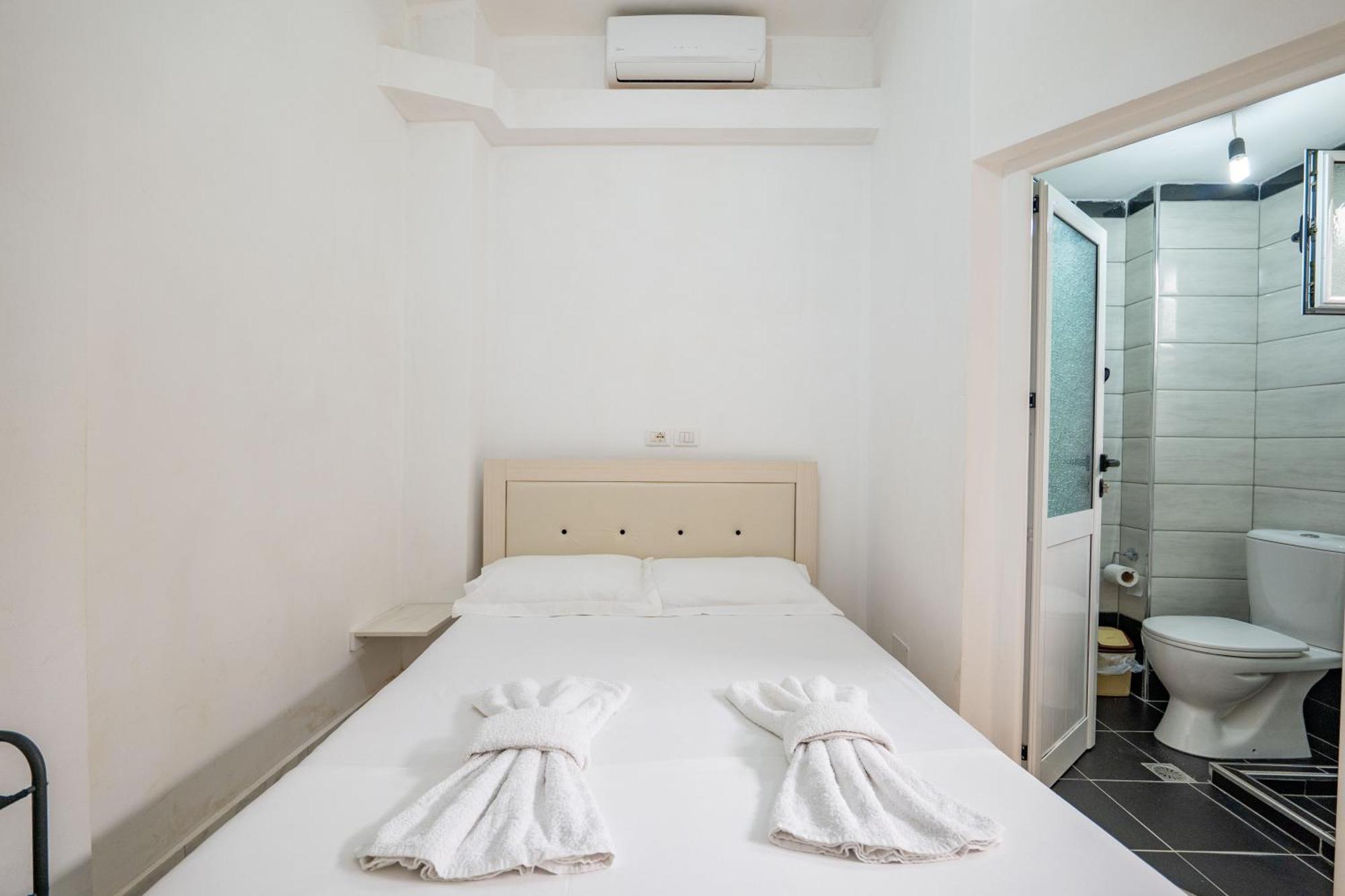 Vila Celi Sarandë Exterior foto