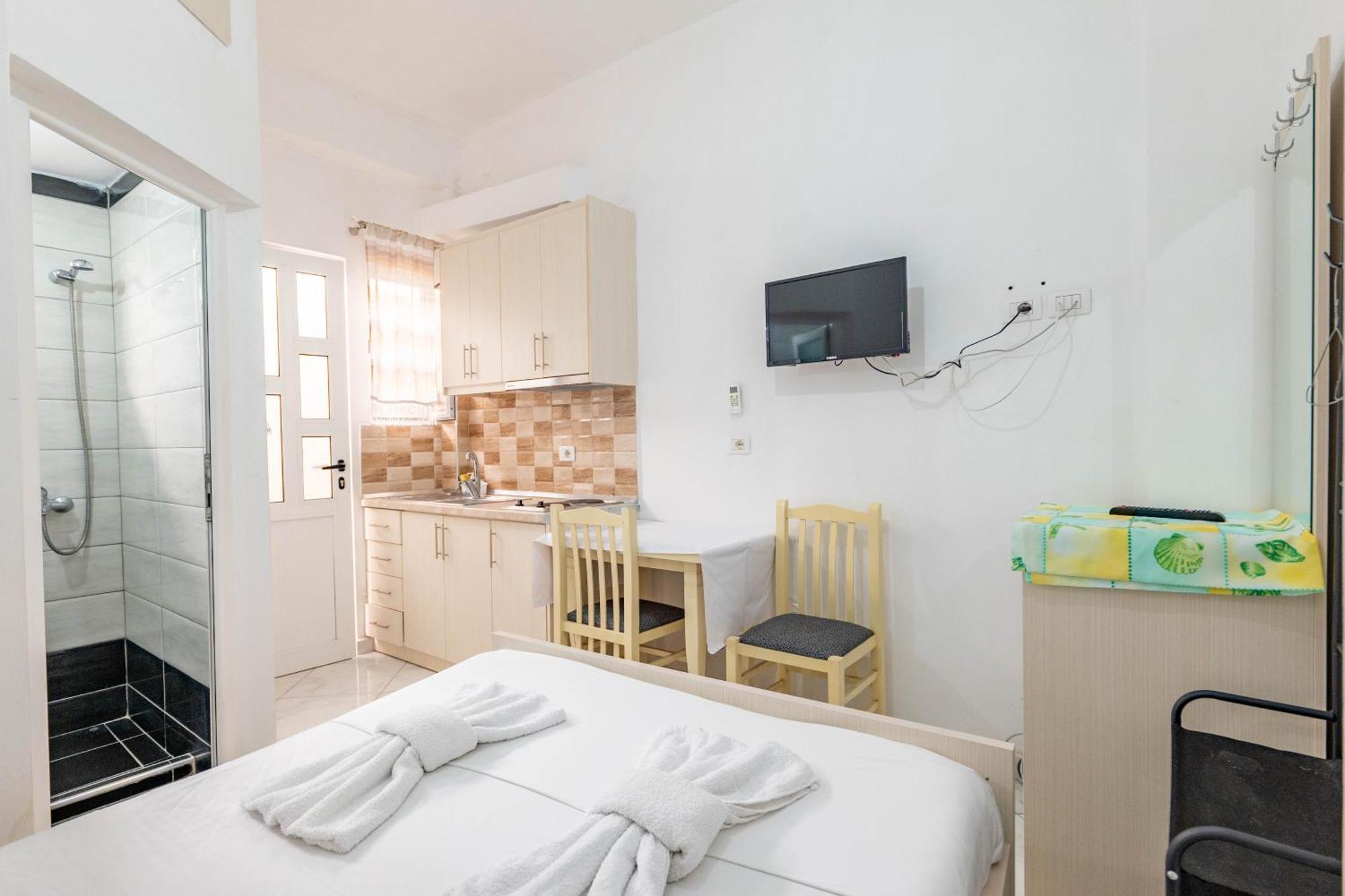 Vila Celi Sarandë Exterior foto
