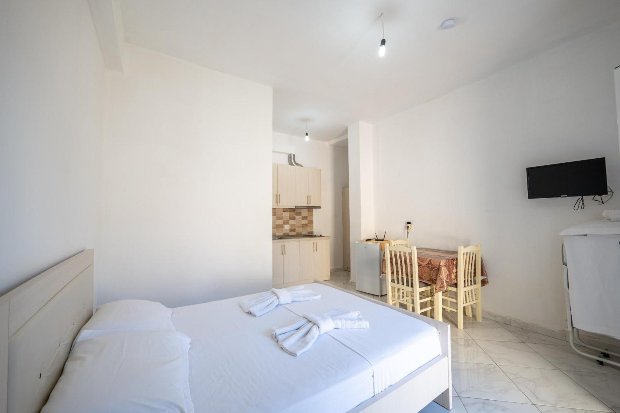 Vila Celi Sarandë Exterior foto