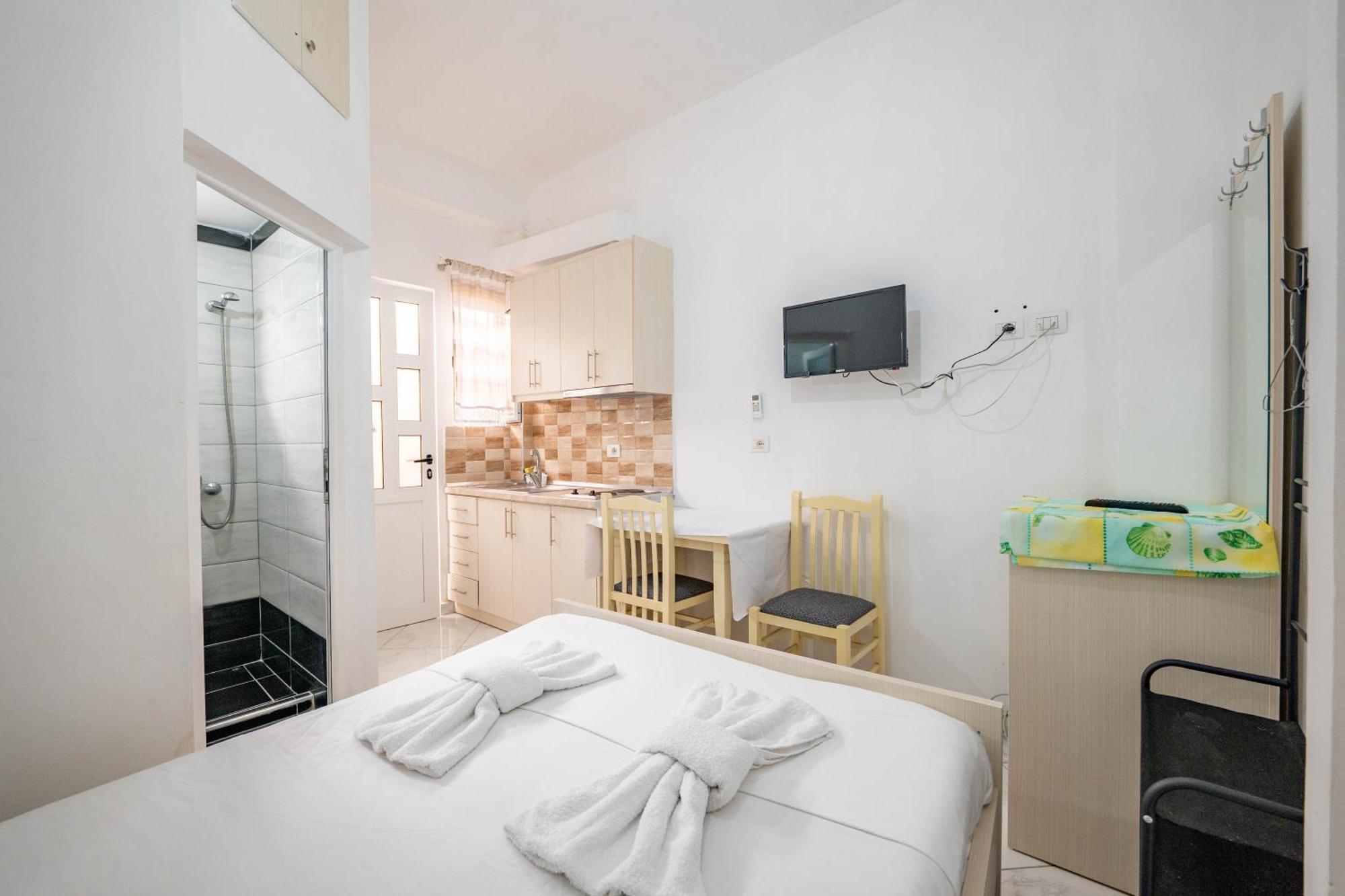 Vila Celi Sarandë Exterior foto