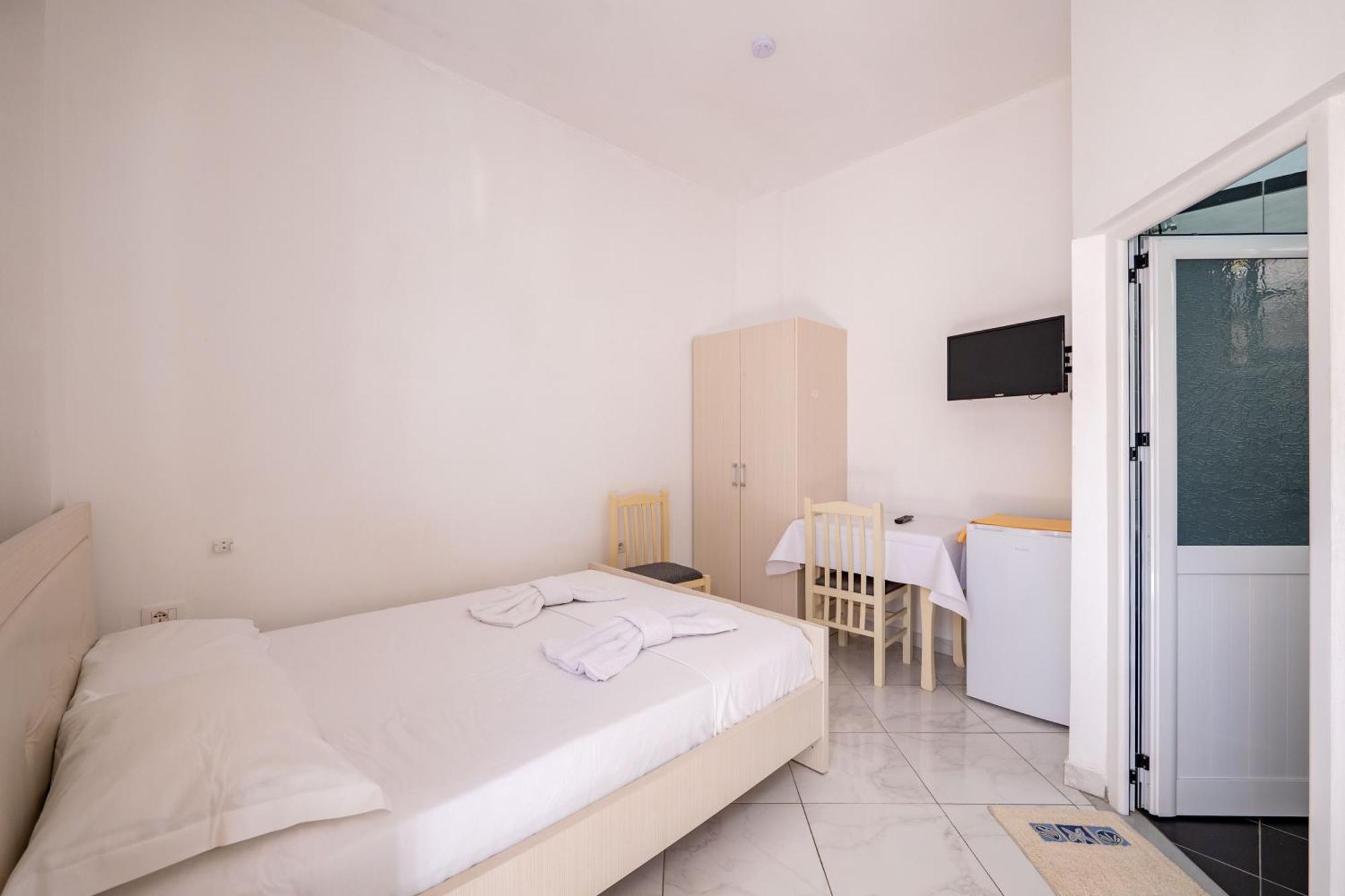 Vila Celi Sarandë Exterior foto